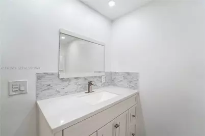 730 NW 214th Ave, Pembroke Pines, FL 33029 - Photo 11