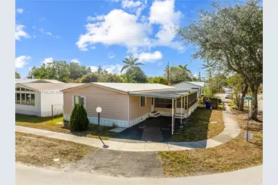 730 NW 214th Ave, Pembroke Pines, FL 33029 - Photo 3