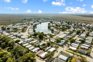 730 NW 214th Ave, Pembroke Pines, FL 33029 - Photo 33