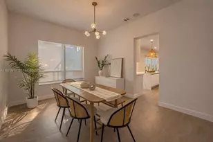 2556 Jardin Manor, Weston, FL 33327 - Photo 3