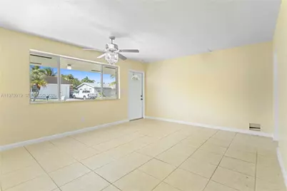 1831 SW 97th Ter, Miramar, FL 33025 - Photo 3