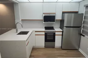 12501 SW 14th St, Pembroke Pines, FL 33027 - Photo 9