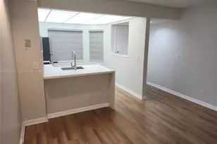 12501 SW 14th St, Pembroke Pines, FL 33027 - Photo 5