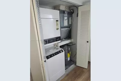 [Address not provided], Pembroke Pines, FL 33027 - Photo 17