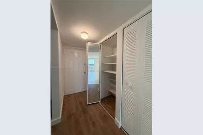 7900 Tatum Waterway Dr #506, Miami Beach, FL 33141 - Photo 15