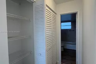 7900 Tatum Waterway Dr, Miami Beach, FL 33141 - Photo 27