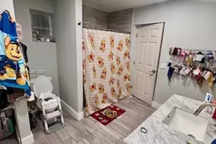 700 SW 44th Pl, Miami, FL 33134 - Photo 17