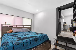 700 SW 44th Pl, Miami, FL 33134 - Photo 17