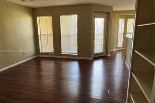 977 Riverside Dr, Coral Springs, FL 33071 - Photo 3