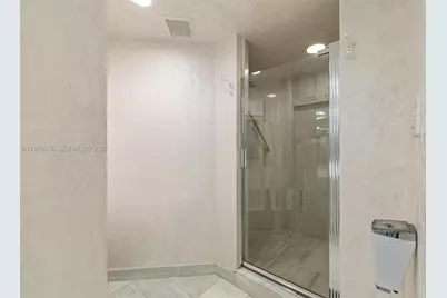 16425 Collins Ave #2311, Sunny Isles Beach, FL 33160 - Photo 37