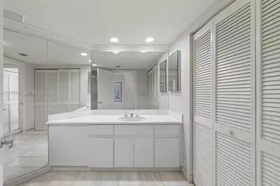 16425 Collins Ave #2311, Sunny Isles Beach, FL 33160 - Photo 31