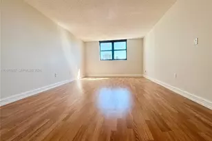 210 174th St, Sunny Isles Beach, FL 33160 - Photo 15