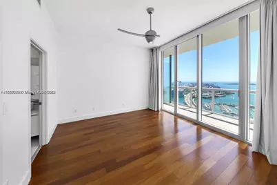 888 Biscayne Blvd #4503, Miami, FL 33132 - Photo 7