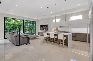 225 NE 3rd St, Boca Raton, FL 33432 - Photo 11