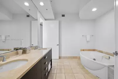 18201 Collins Ave #4709, Sunny Isles Beach, FL 33160 - Photo 11