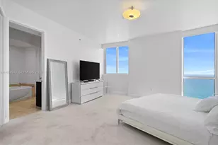 18201 Collins Ave, Sunny Isles Beach, FL 33160 - Photo 15