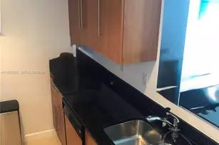 325 S Biscayne Blvd, Miami, FL 33131 - Photo 3