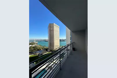 325 S Biscayne Blvd #2016, Miami, FL 33131 - Photo 9