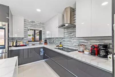 830 SW 93rd Ave #0, Miami, FL 33174 - Photo 5