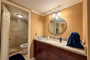 661 NE 195th St, Miami, FL 33179 - Photo 13