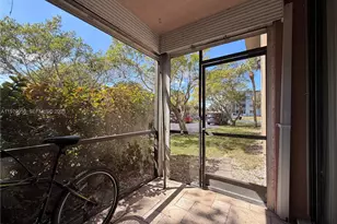 661 NE 195th St, Miami, FL 33179 - Photo 13