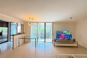 661 NE 195th St, Miami, FL 33179 - Photo 3