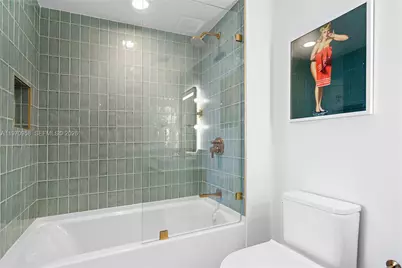 159 NE 6th St #2707, Miami, FL 33132 - Photo 13