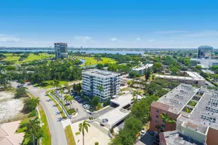 1500 Presidential Way, West Palm Beach, FL 33401 - Photo 31