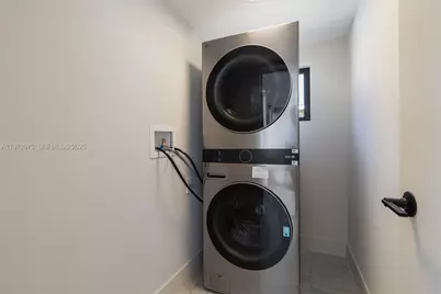 2385 SW 22nd Ter, Miami, FL 33145 - Photo 23