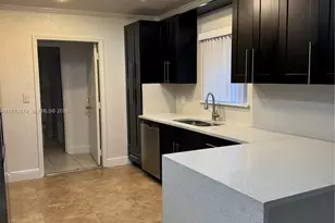 470 NE 127th St, North Miami, FL 33161 - Photo 31