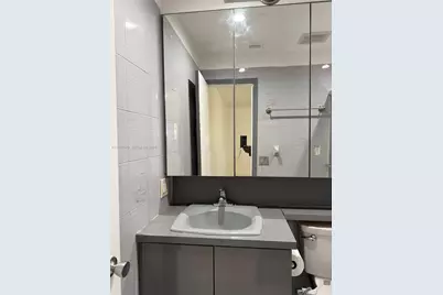 470 NE 127th St, North Miami, FL 33161 - Photo 13