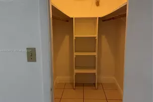 470 NE 127th St, North Miami, FL 33161 - Photo 15