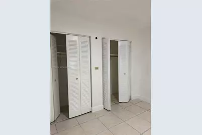 470 NE 127th St, North Miami, FL 33161 - Photo 21