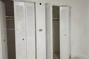 470 NE 127th St, North Miami, FL 33161 - Photo 21