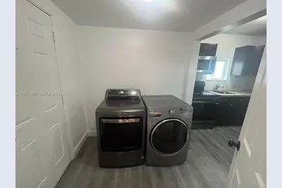 2758 SW 3rd St, Miami, FL 33135 - Photo 19