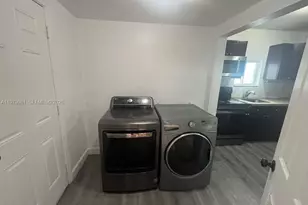 2758 SW 3rd St, Miami, FL 33135 - Photo 19