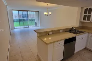 8292 NW 24th St, Coral Springs, FL 33065 - Photo 7