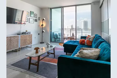 90 SW 3rd St #1611, Miami, FL 33130 - Photo 9