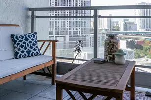 90 SW 3rd St, Miami, FL 33130 - Photo 21