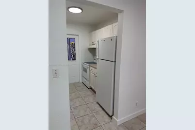 105 NE 12th Ave #21, Hallandale Beach, FL 33009 - Photo 7