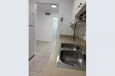 105 NE 12th Ave #21, Hallandale Beach, FL 33009 - Photo 9