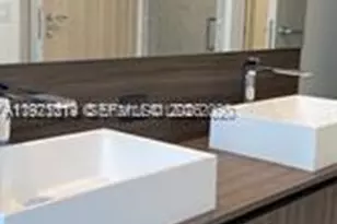 1000 Brickell Plaza, Miami, FL 33131 - Photo 17