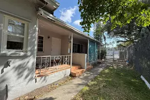 1751 NW 29th St, Miami, FL 33142 - Photo 7