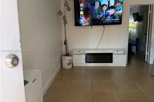 1230 W 54th St, Hialeah, FL 33012 - Photo 5