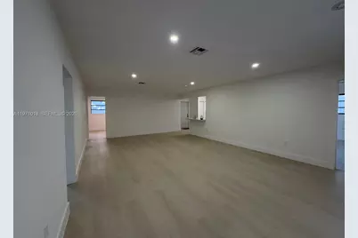 18712 NW 23rd Ct, Miami Gardens, FL 33056 - Photo 17