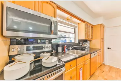 [Address not provided], Miami, FL 33180 - Photo 11