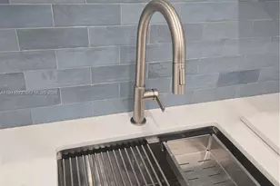 941 NE 154th St, North Miami Beach, FL 33162 - Photo 7