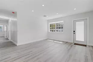 941 NE 154th St, North Miami Beach, FL 33162 - Photo 35