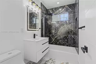 941 NE 154th St, North Miami Beach, FL 33162 - Photo 13