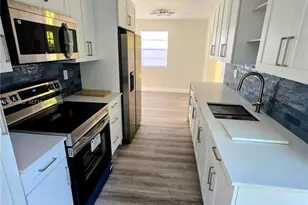 941 NE 154th St, North Miami Beach, FL 33162 - Photo 15